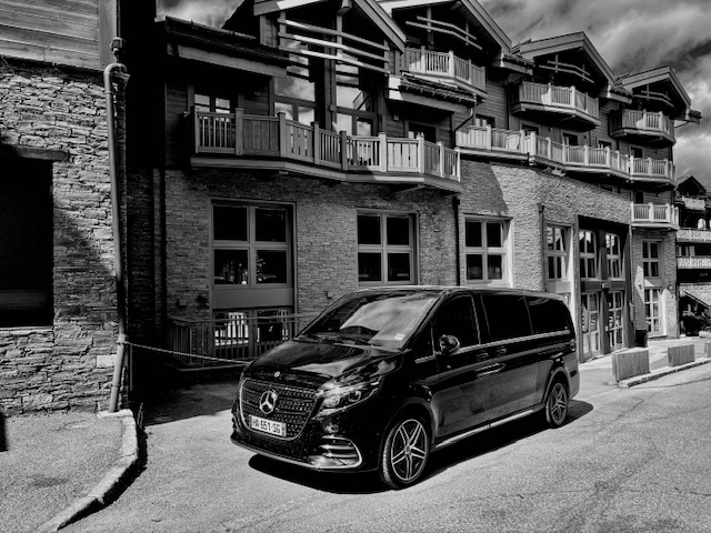 Courchevel transfer with private taxi – AJS Ski Transfers